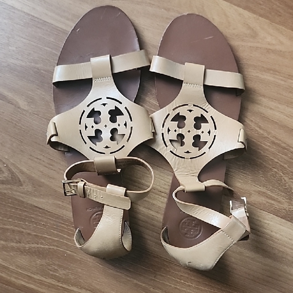 Elegant Tan Leather Sandals